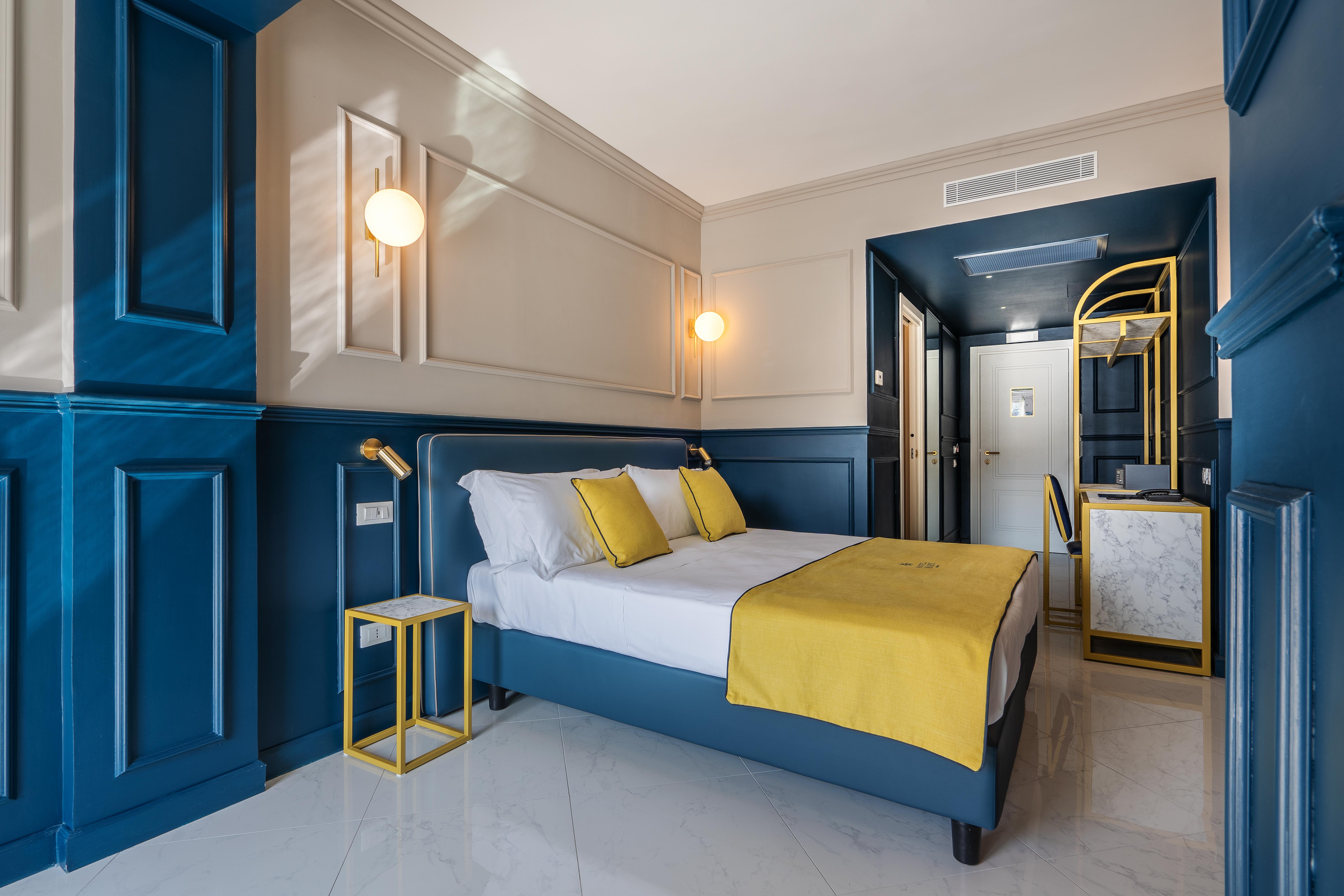 Hotel Mary Вико Екуензе Екстериор снимка