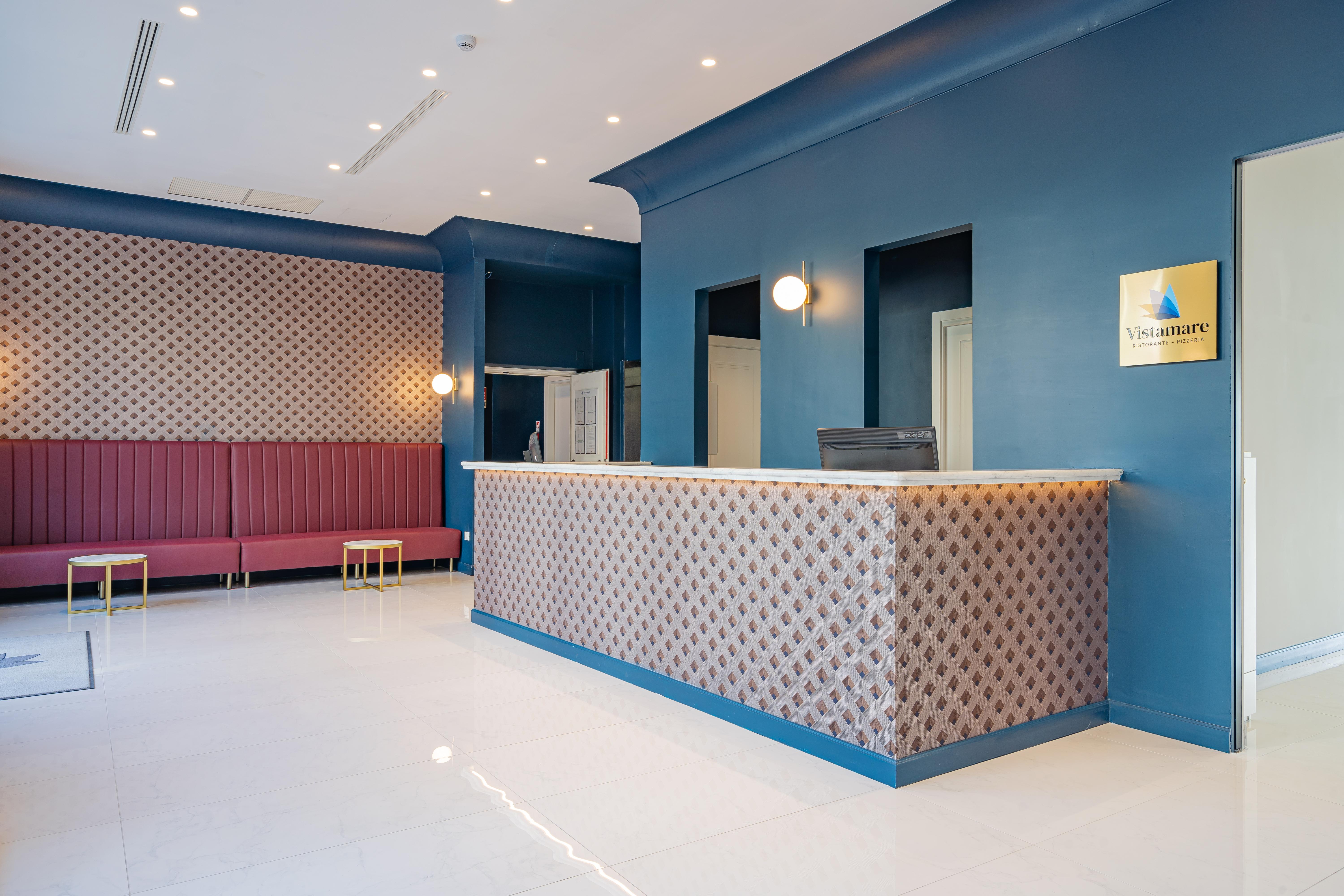 Hotel Mary Вико Екуензе Екстериор снимка